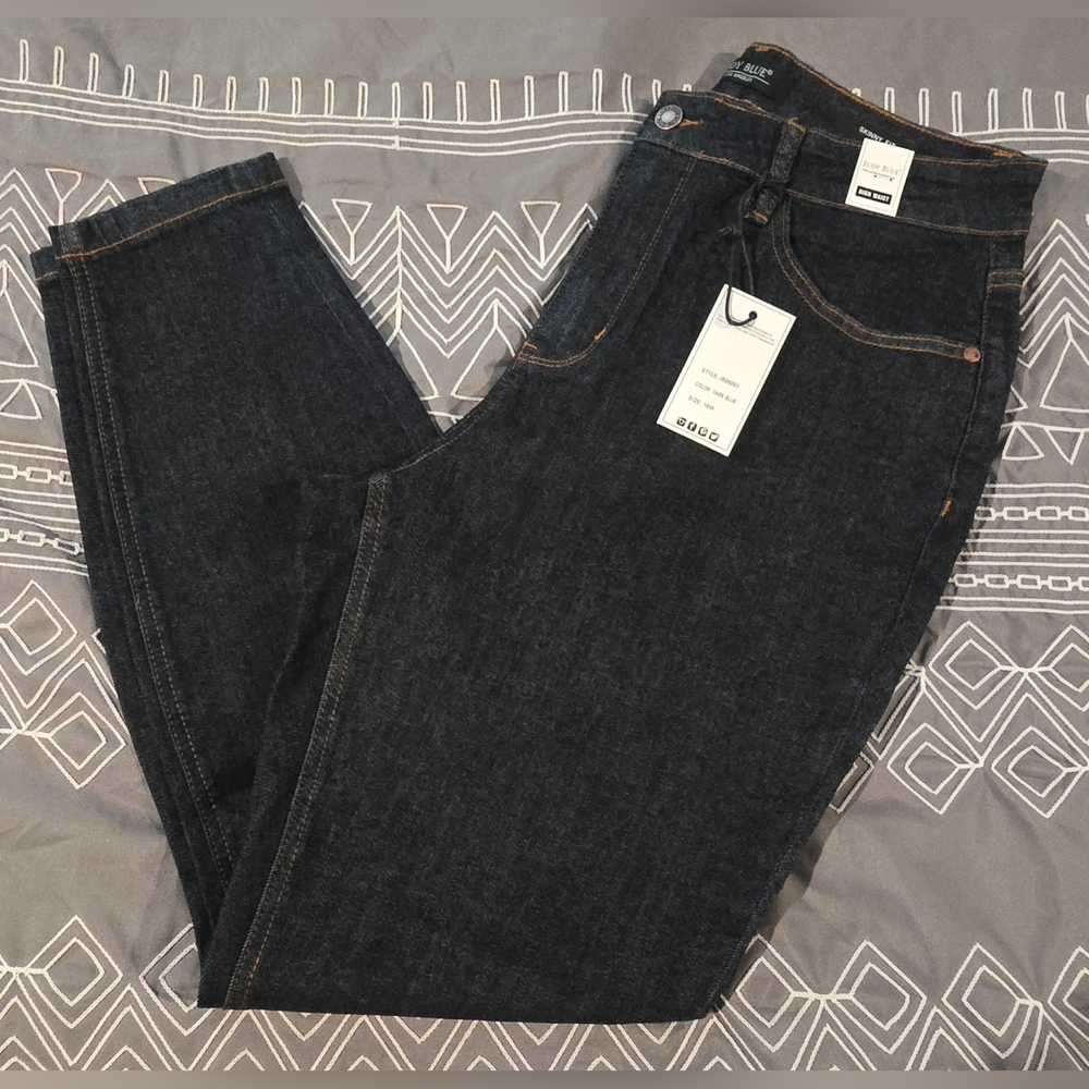 Judy Blue Dark Wash Skinny Jeans